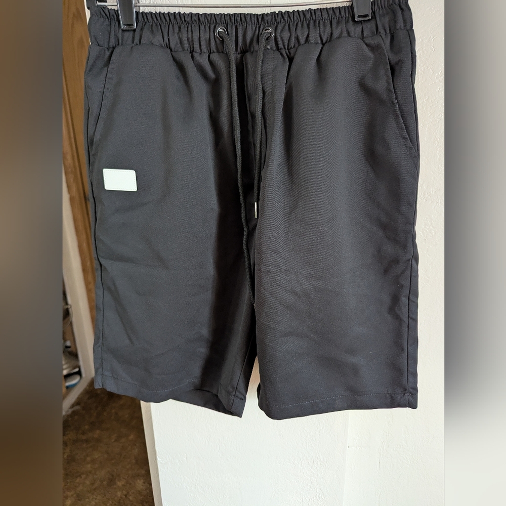 SHEIN Men's Black Athletic Shorts